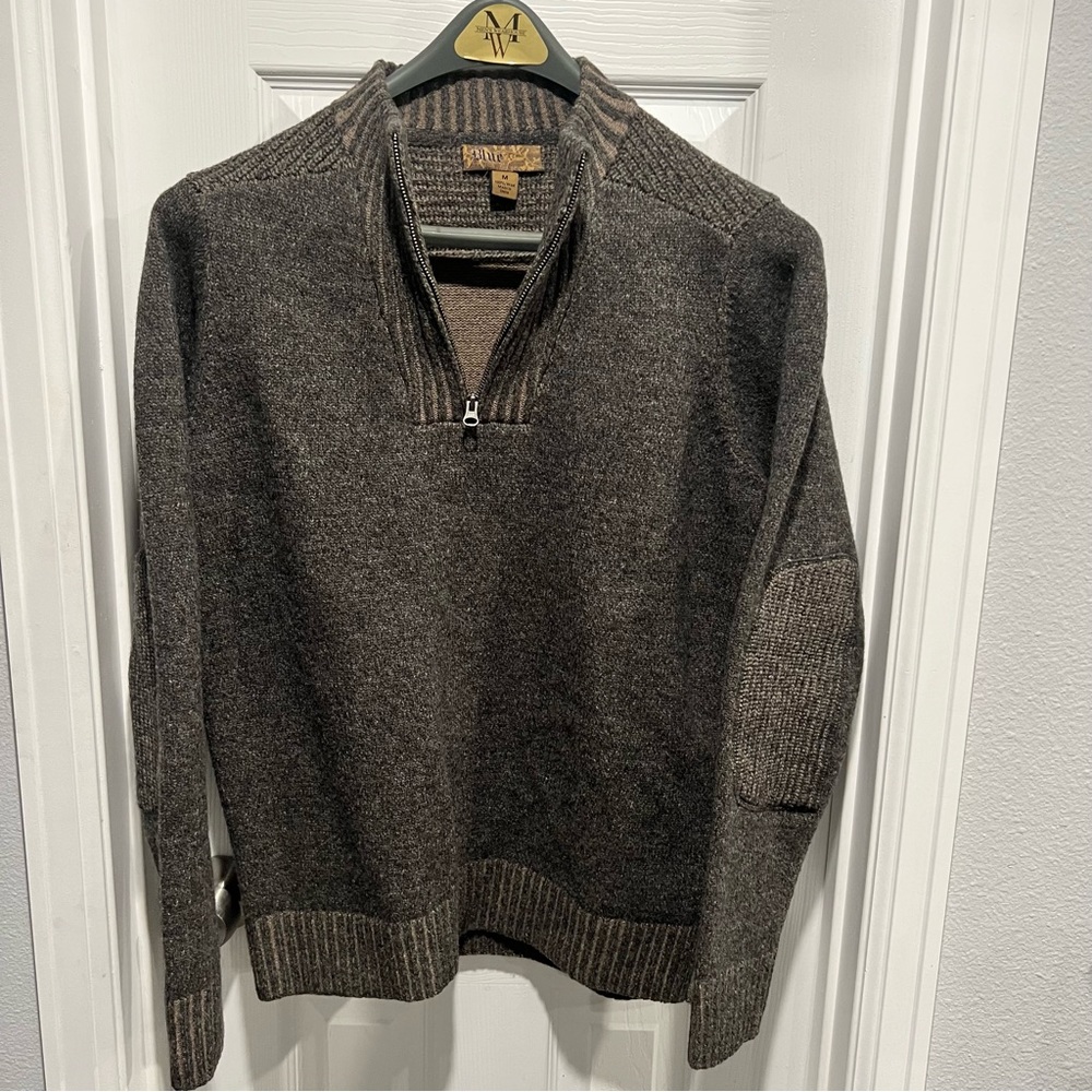 Thick wool sweater. Size medium.